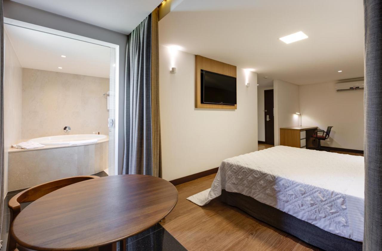 Denali Hotel Anápolis Екстериор снимка